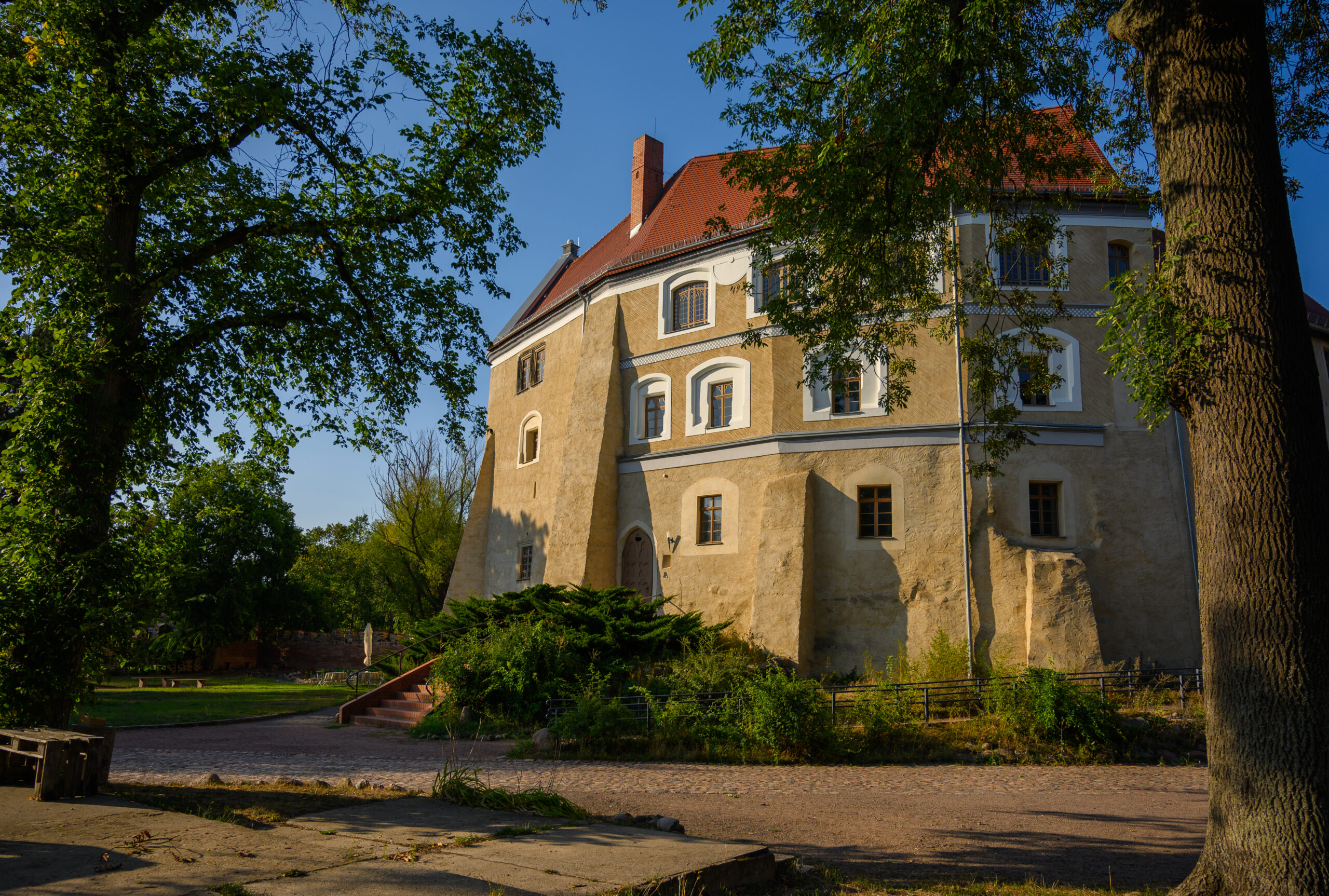 Die Wasserburg in Roßlau Außenansicht