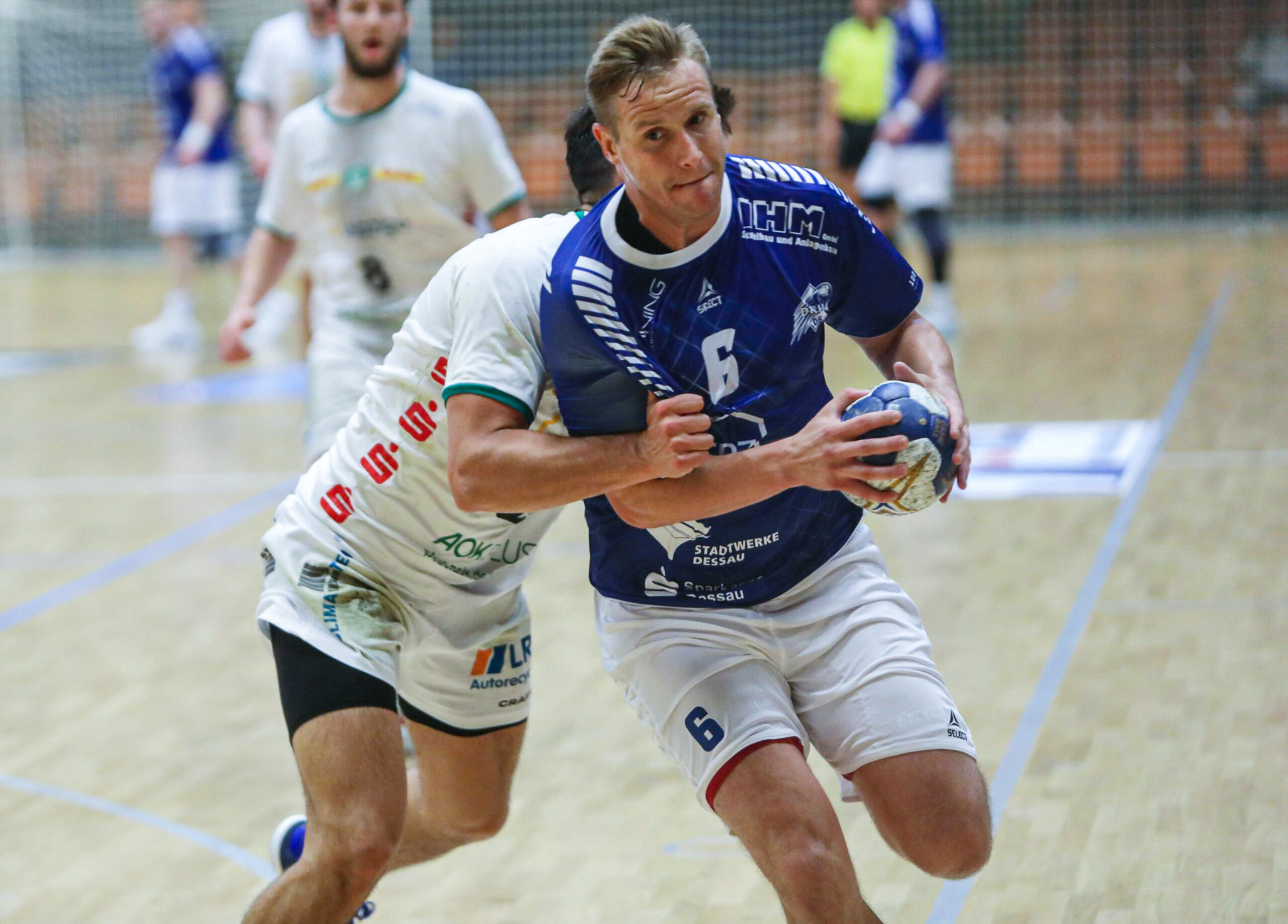 Feldspieler des DRHV im Angriff.