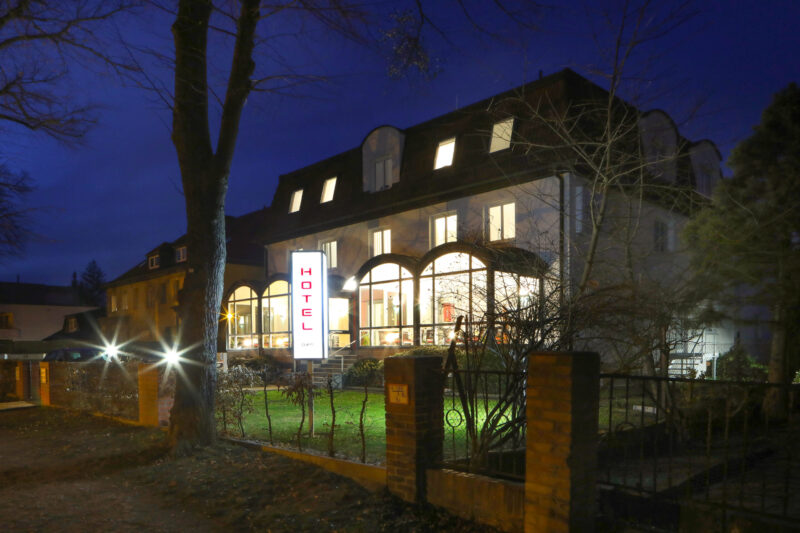 Hotel 7 Säulen in Dessau Außenansicht