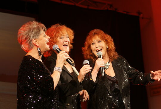 Dagmar Gelbke, Dagmar Frederic und Regina Thoss